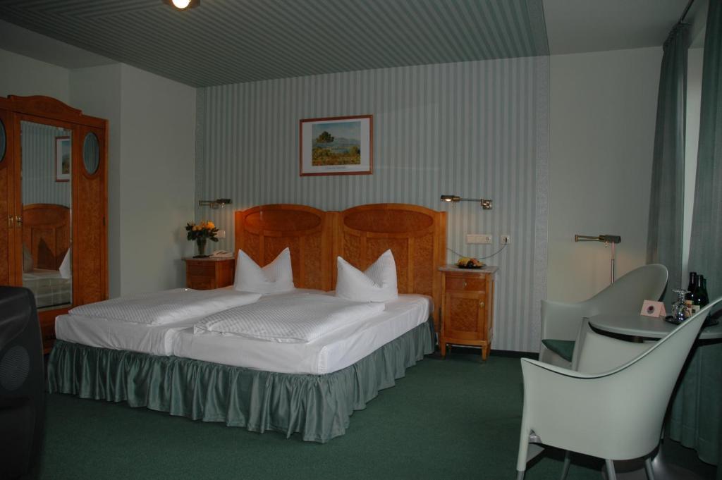 Hotel Goldener Anker Radebeul Ngoại thất bức ảnh